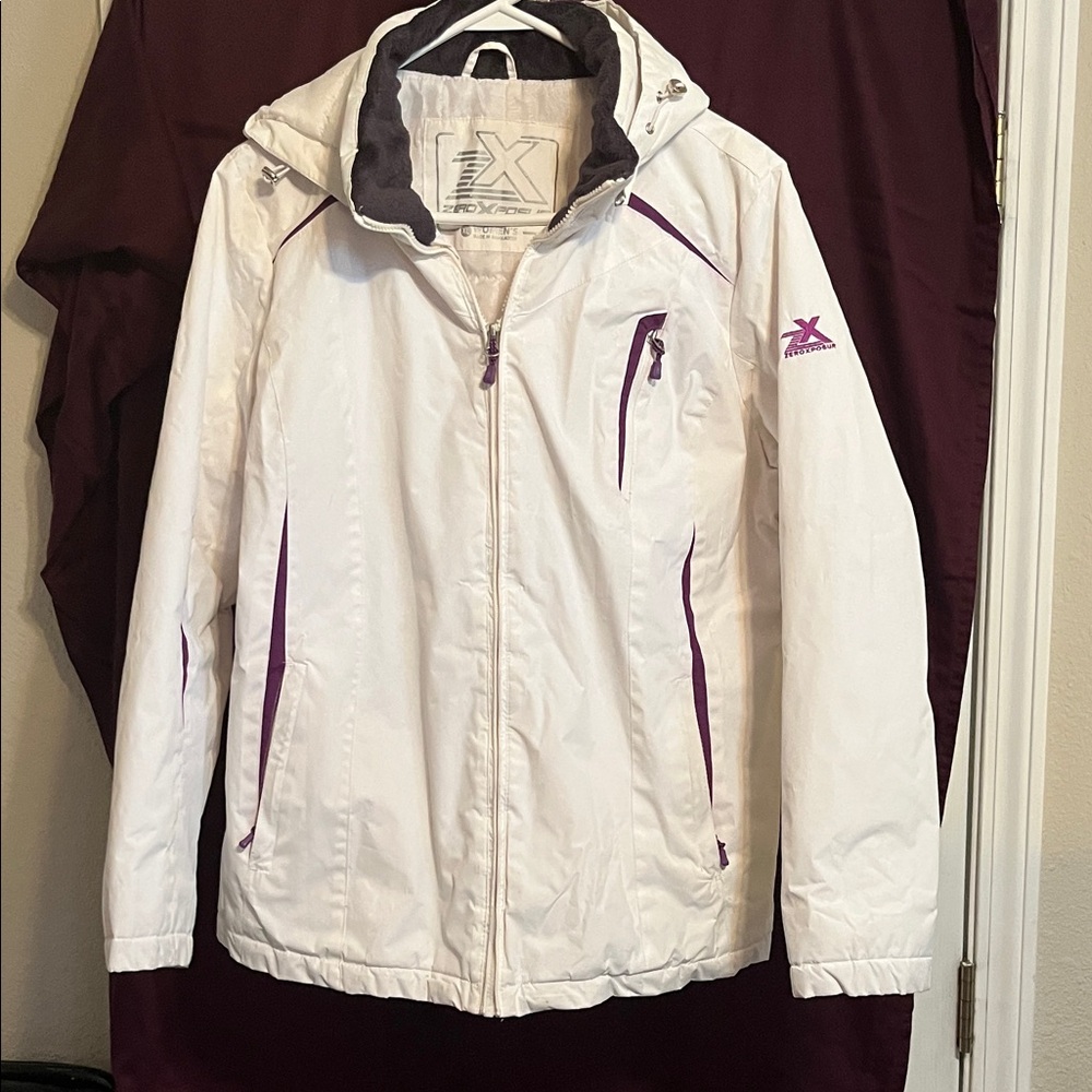 ZeroXposur ladies size XL white quilted jacket